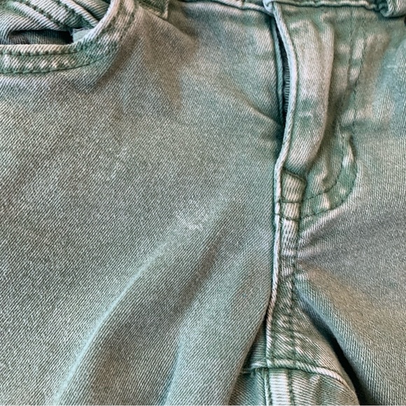 Wild Blue Forrest Green Straight Crop Jeans (0) - Picture 8 of 11